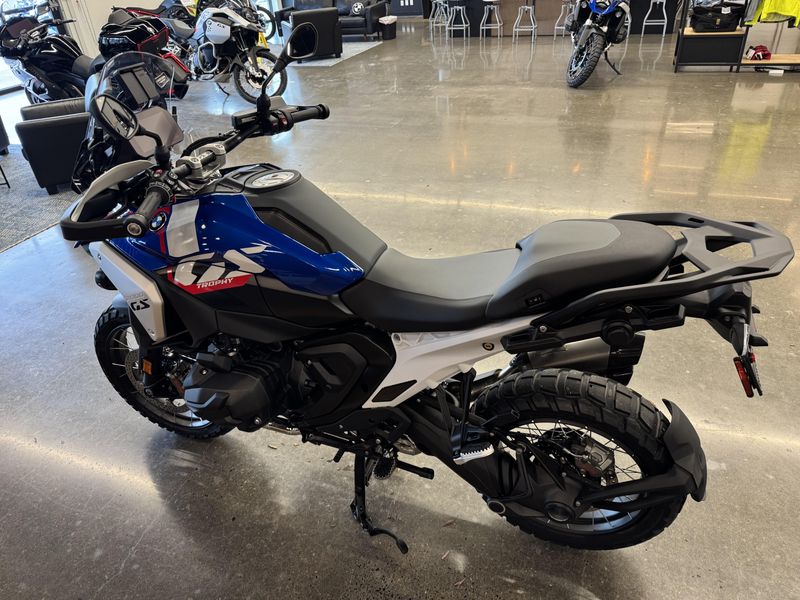 2025 BMW R 1300 GS - TROPHY - RACING BLUE METALLIC 