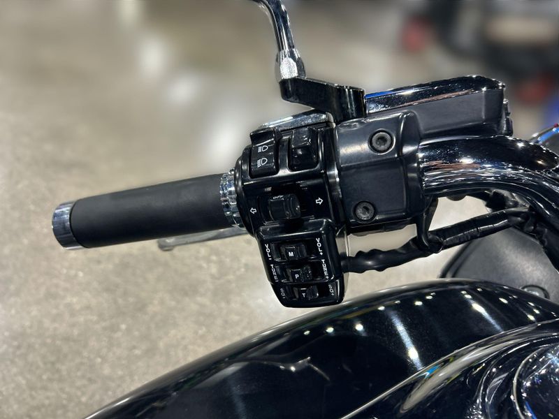 Used 2012 Kawasaki VULCAN 1700 VOYAGER ABS Image 18