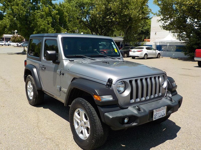 2019 Jeep Wrangler Sport photo 3