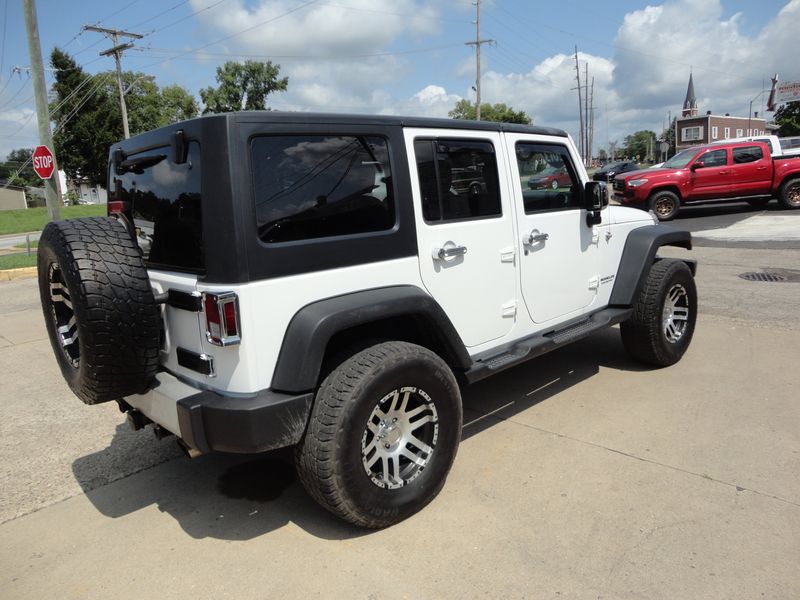 2013 Jeep Wrangler Unlimited SportImage 8