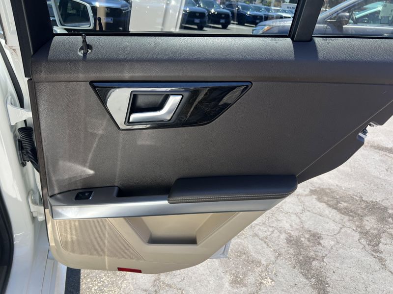 Used 2015 Mercedes-Benz GLK-Class GLK 350Image 22