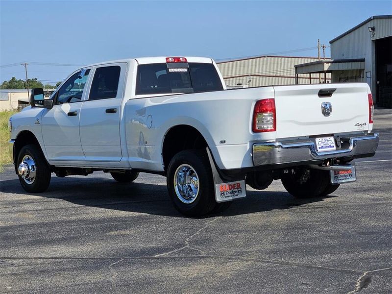 2024 RAM 3500 Tradesman Crew Cab 4x4 8