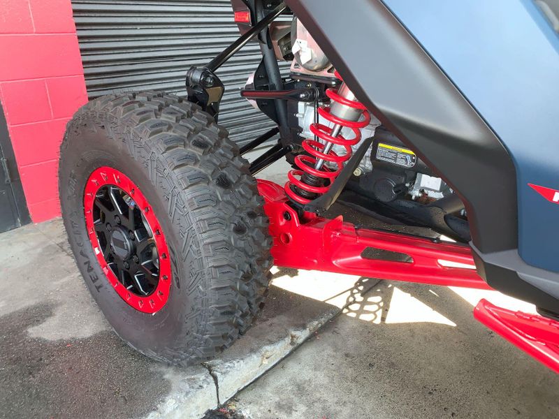 2025 Can-Am MAVERICK R X RS 999T DCT Image 23