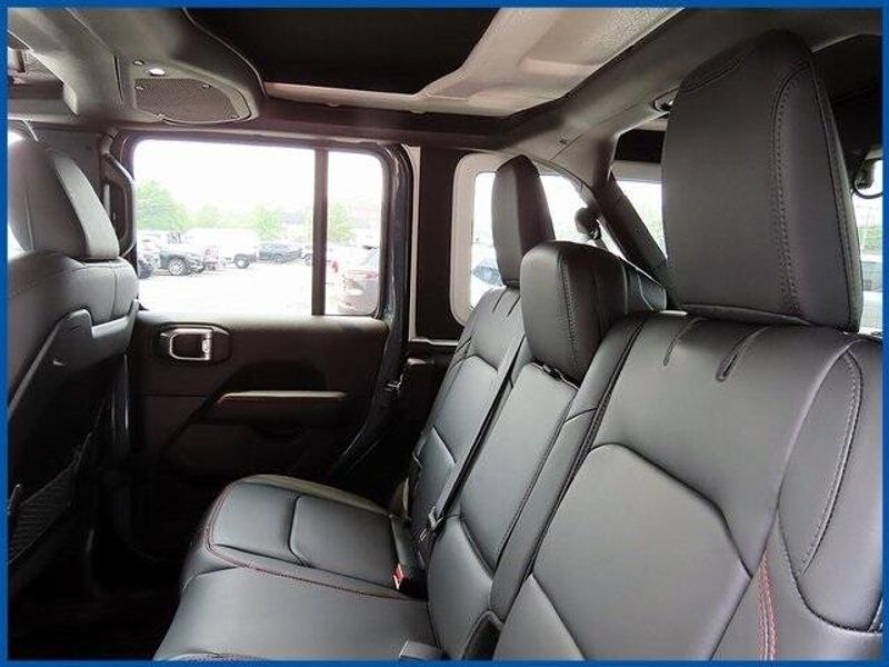 Used 2024 Jeep Wrangler Rubicon XImage 10