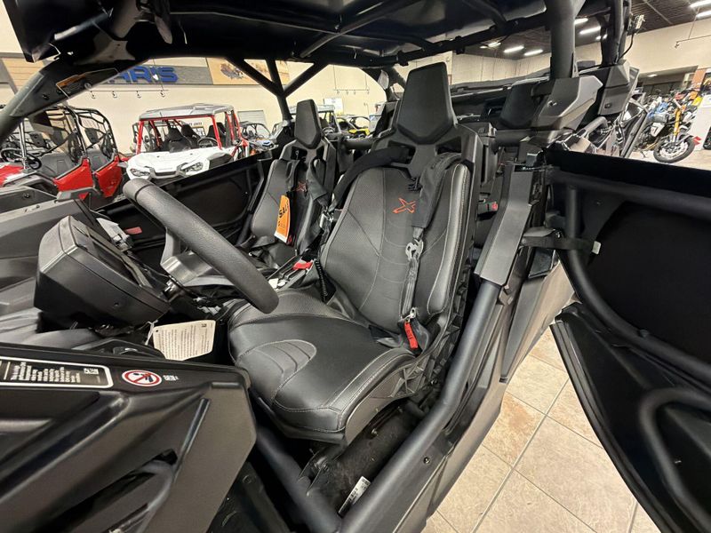 New 2026 Can-Am MAVERICK R MAX X RS WITH SMART-SHOX 999T DCT Image 24