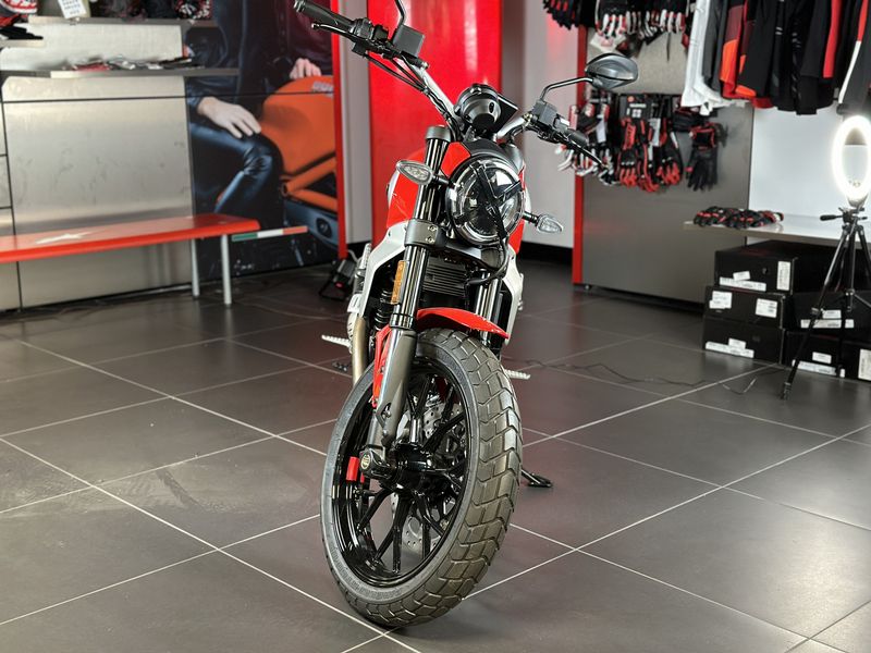 2024 Ducati SCRAMBLER ICONImage 5