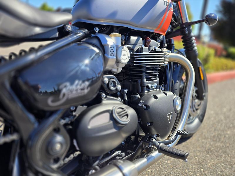 New 2025 Triumph BONNEVILLE BOBBER 