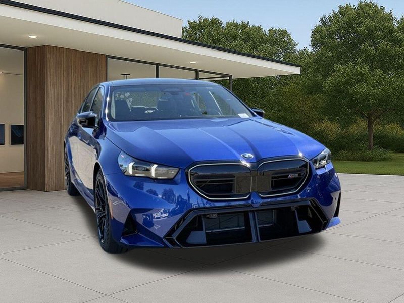 New 2026 BMW M5 BaseImage 5