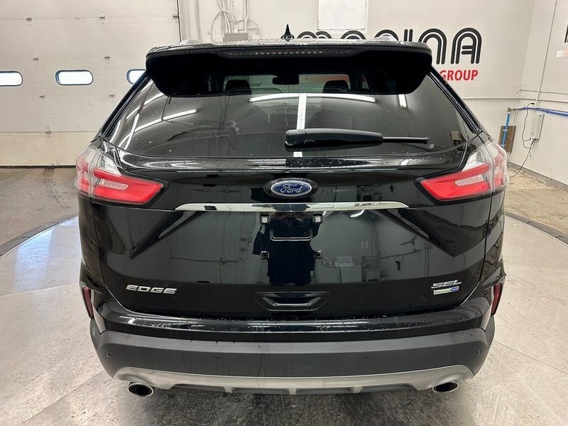 2020 Ford Edge SEL in a Agate Black exterior color and Ebonyinterior. Marina Auto Group (855) 564-8688 marinaautogroup.com 