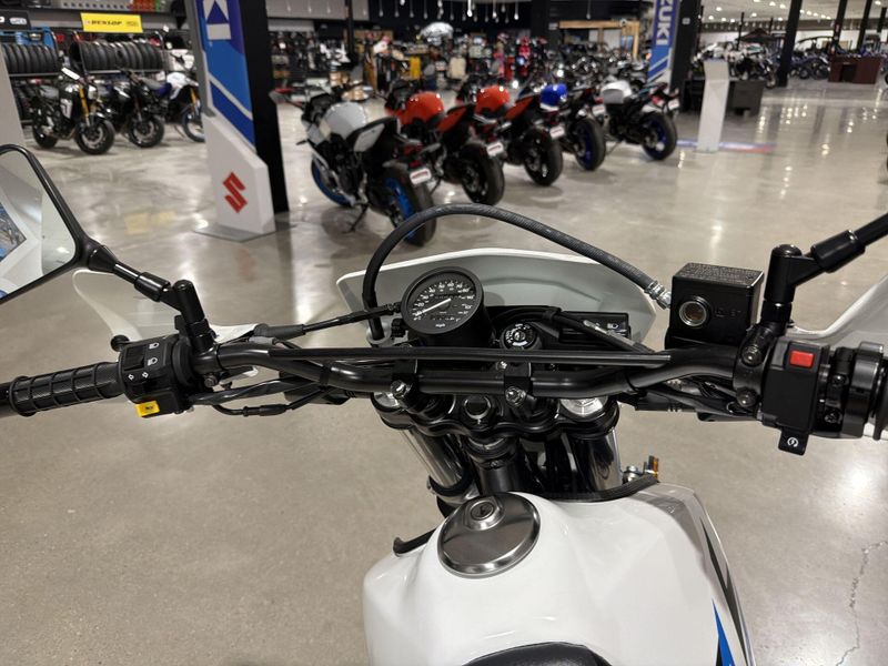 New 2026 Suzuki DR650S Image 23