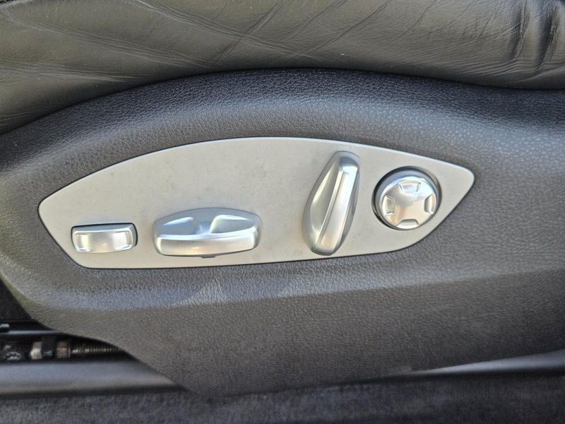 Used 2021 Porsche Macan AWD