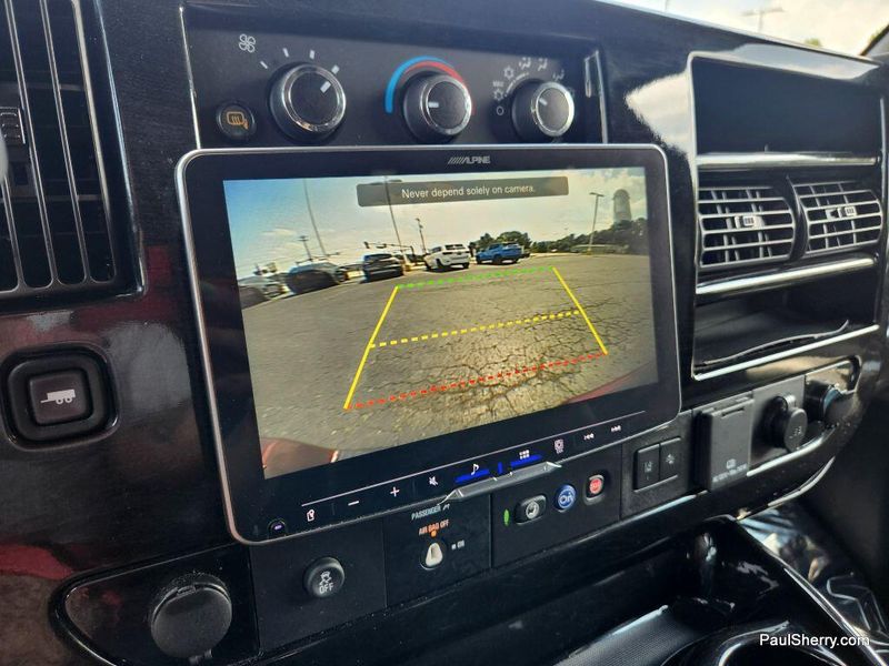 Used 2024 Chevrolet Express Cargo Image 2