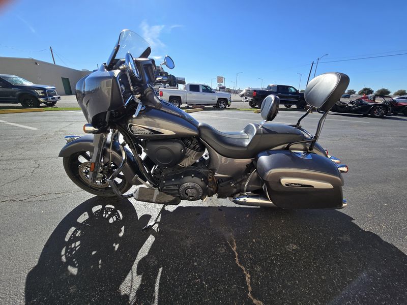 2019 Indian ChieftainImage 4