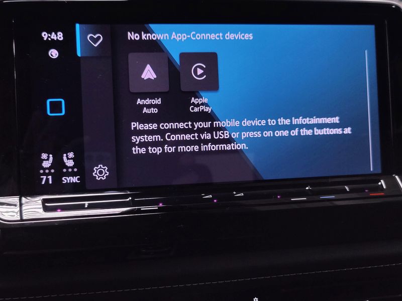 Used 2026 Volkswagen Atlas Cross Sport SE 4-Motion AWDImage 18