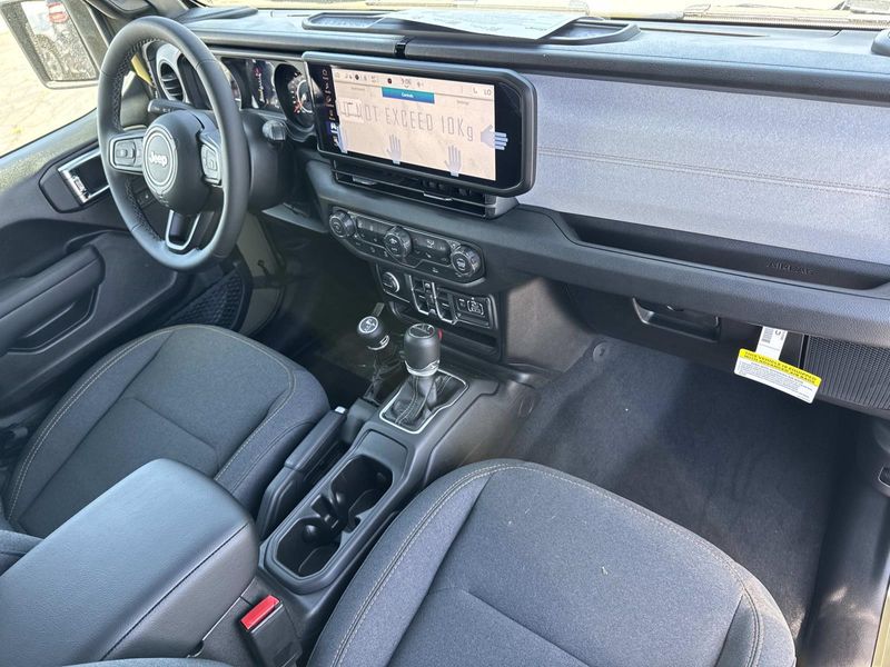 New 2026 Jeep Gladiator Sport S 4x4