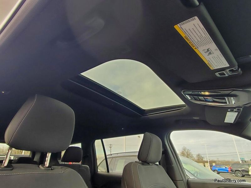 Used 2025 Jeep Grand Cherokee L Laredo X