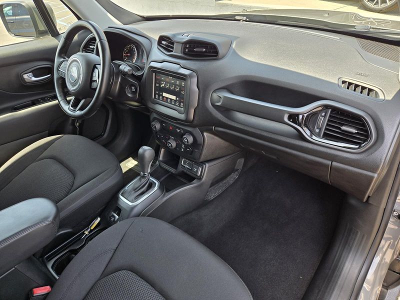 Used 2019 Jeep Renegade Altitude FWD