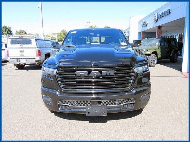 2025 RAM 1500 LaramieImage 3