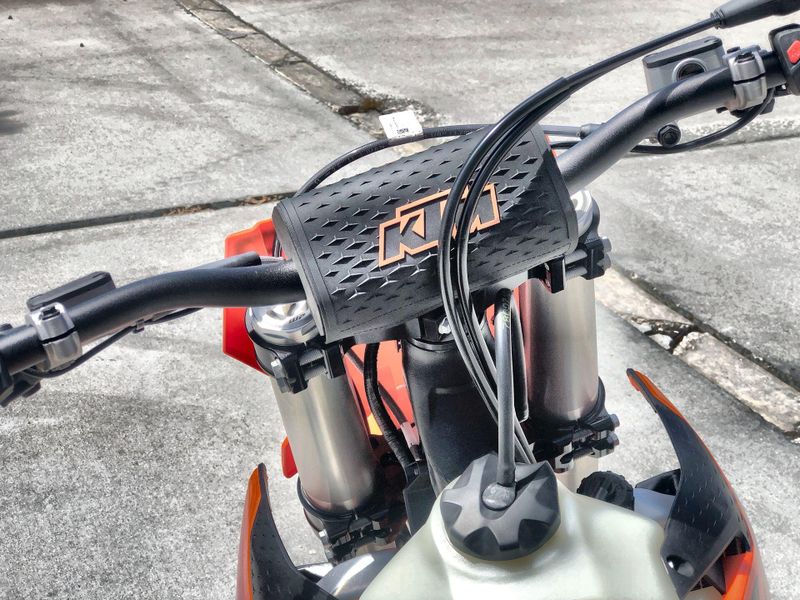 New 2027 KTM 250 XC Image 23