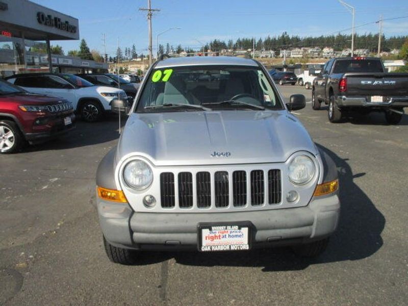 Used 2007 Jeep Liberty SportImage 3