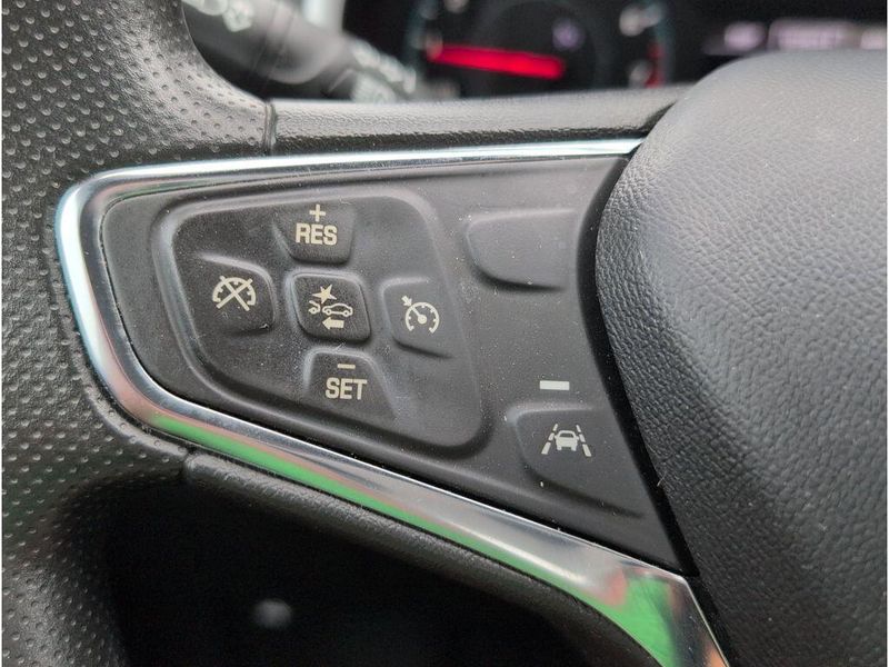 Used 2023 Chevrolet Malibu LTImage 24