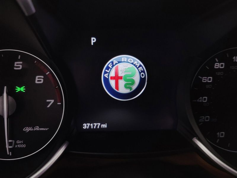 2021 Alfa Romeo Giulia Ti Sport Nero AWD w/Activ AsstImage 32