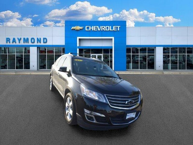 Used 2017 Chevrolet Traverse LTImage 9