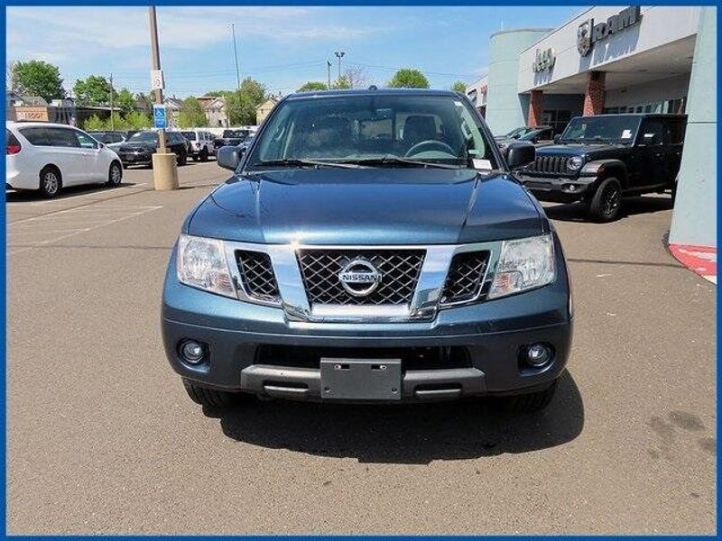 2014 Nissan Frontier SVImage 3