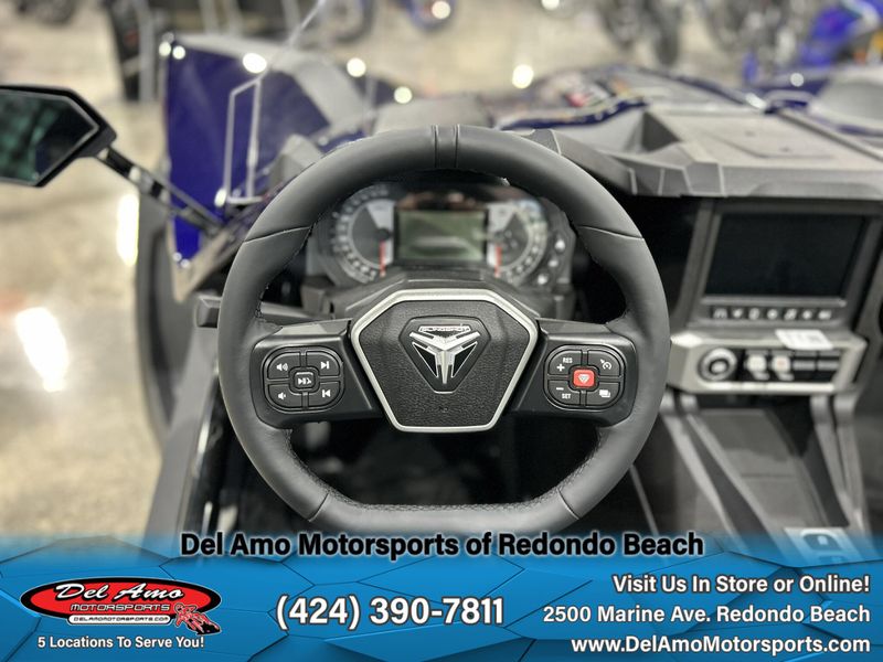 2024 Polaris SLINGSHOT SL AUTODRIVEImage 8