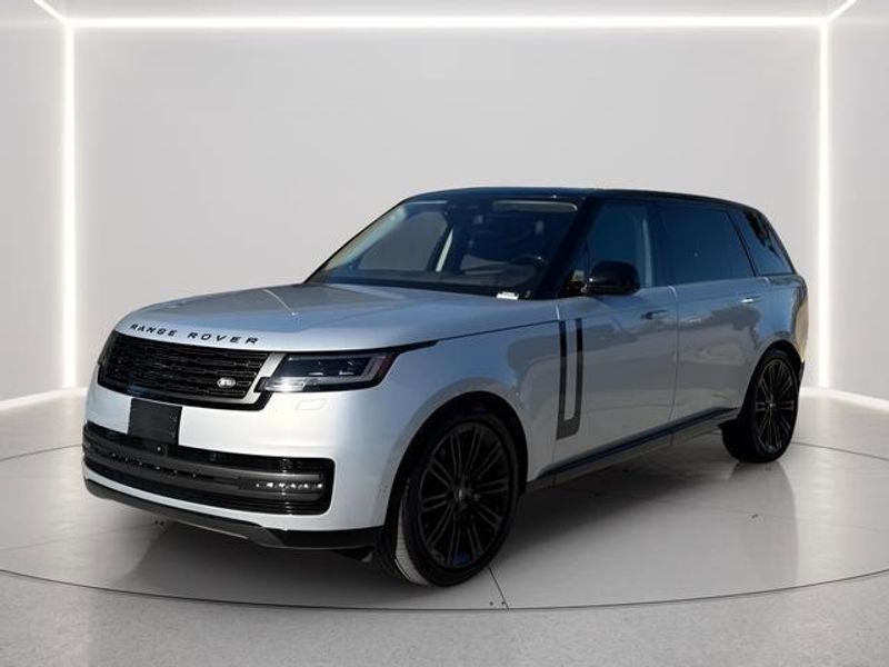 Used 2023 Land Rover Range Rover SE