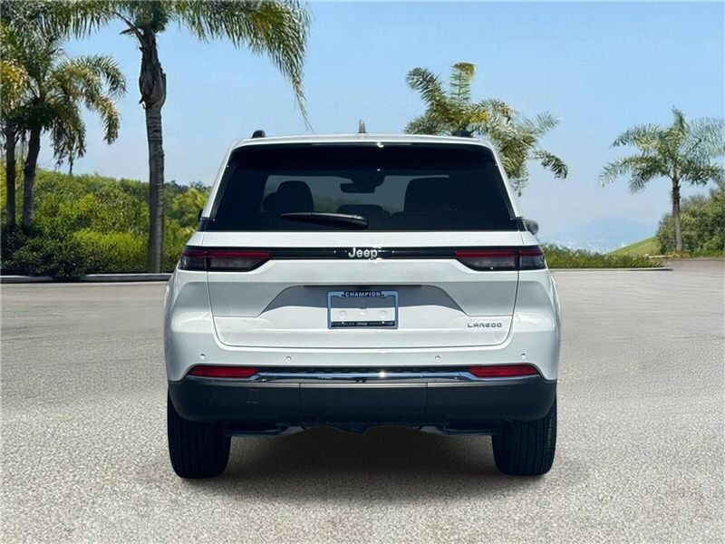 New 2026 Jeep Grand Cherokee Laredo X 4x2