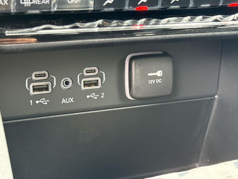 New 2026 Jeep Grand Cherokee Laredo 4x2
