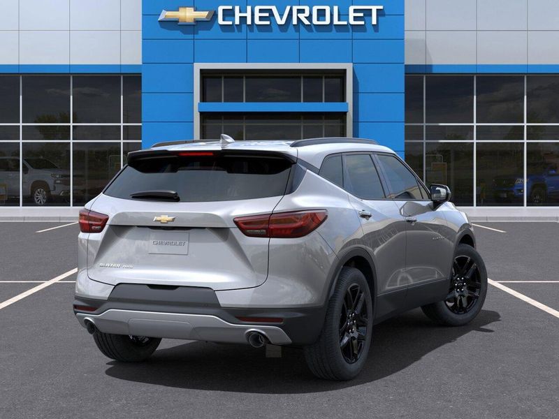 2025 Chevrolet Blazer LTImage 4