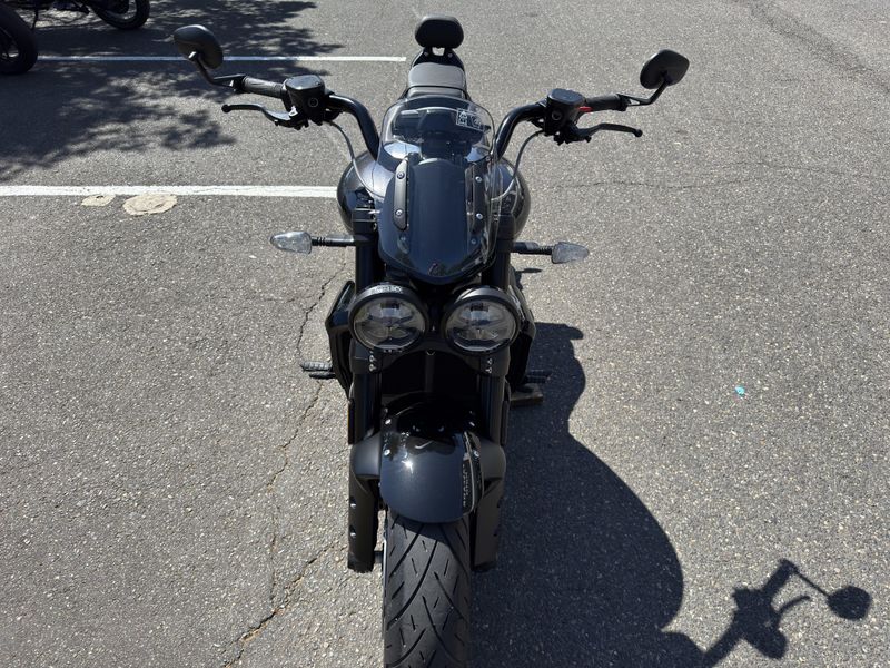 2025 Triumph Rocket III Storm GT - GRANITE - SAPPHIRE BLACK 