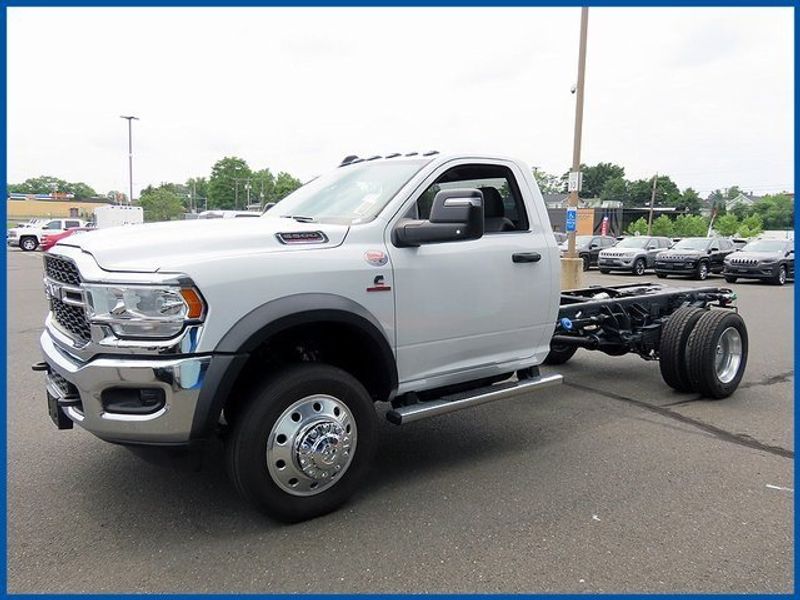 2024 RAM 5500 Chassis Cab TradesmanImage 1