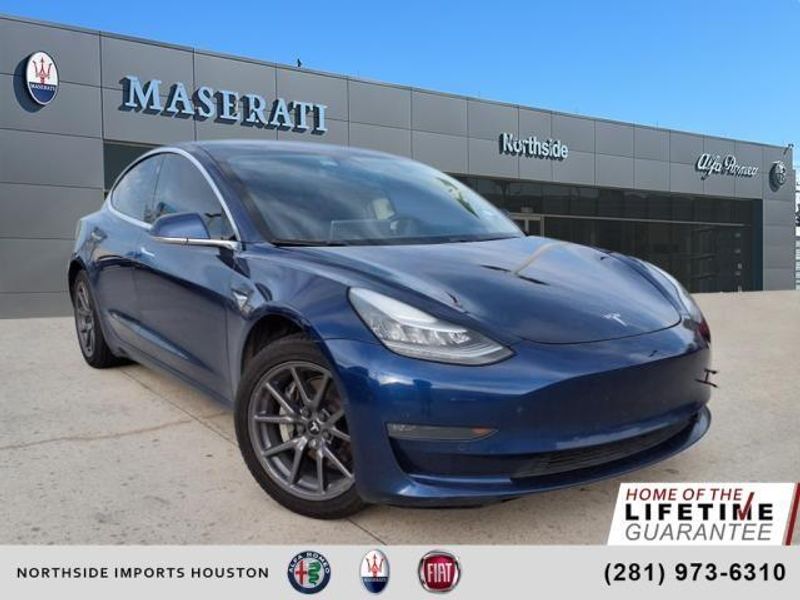 2019 Tesla Model 3 Standard Range PlusImage 1