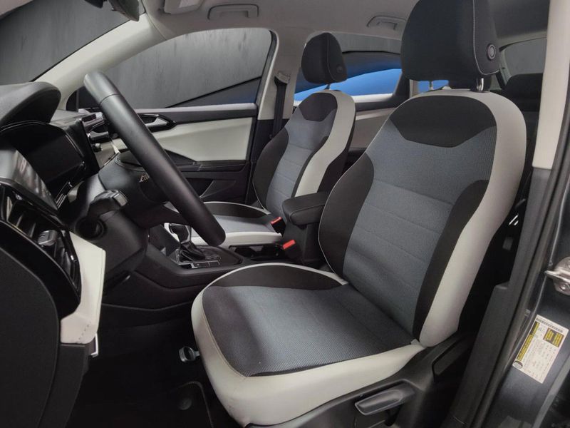 Used 2025 Volkswagen Taos SImage 12