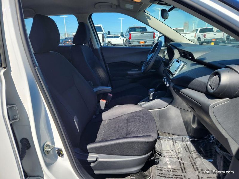 Used 2023 Nissan Kicks S