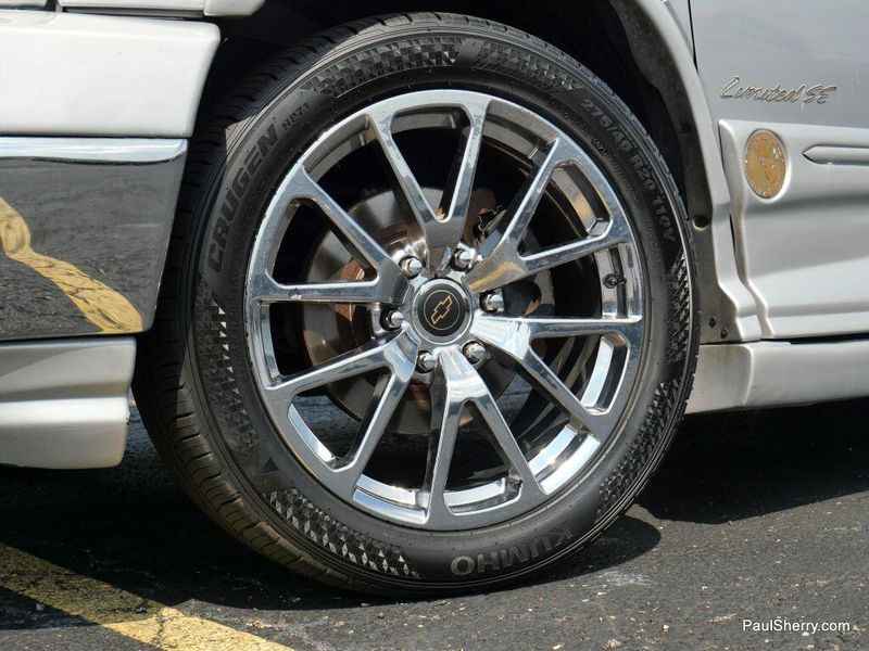 2011 Chevrolet Express 1500 Image 17