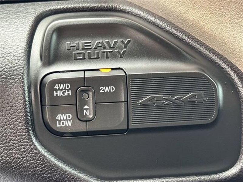 2024 Ram 2500 Laramie photo 29