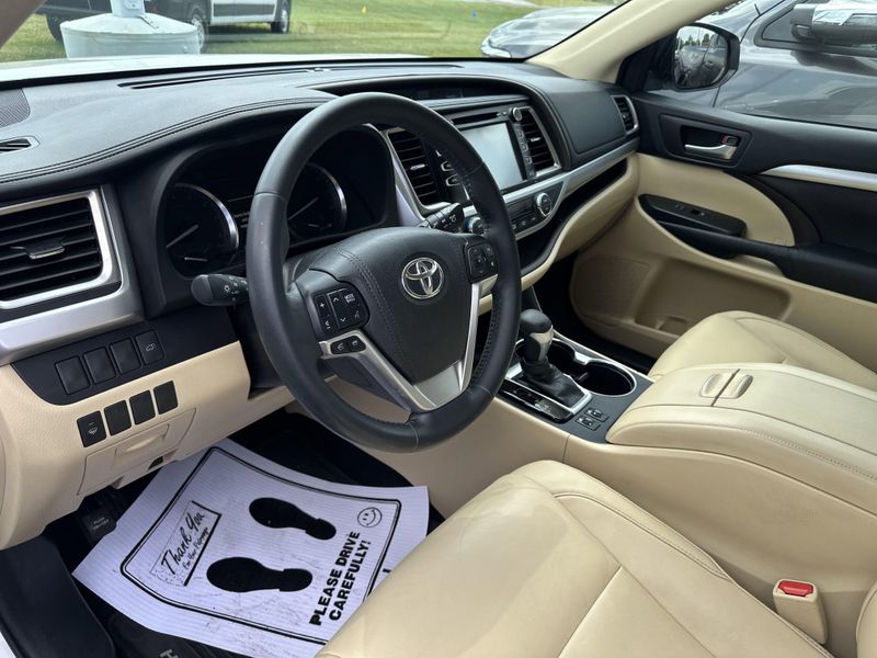 Used 2015 Toyota Highlander XLEImage 24