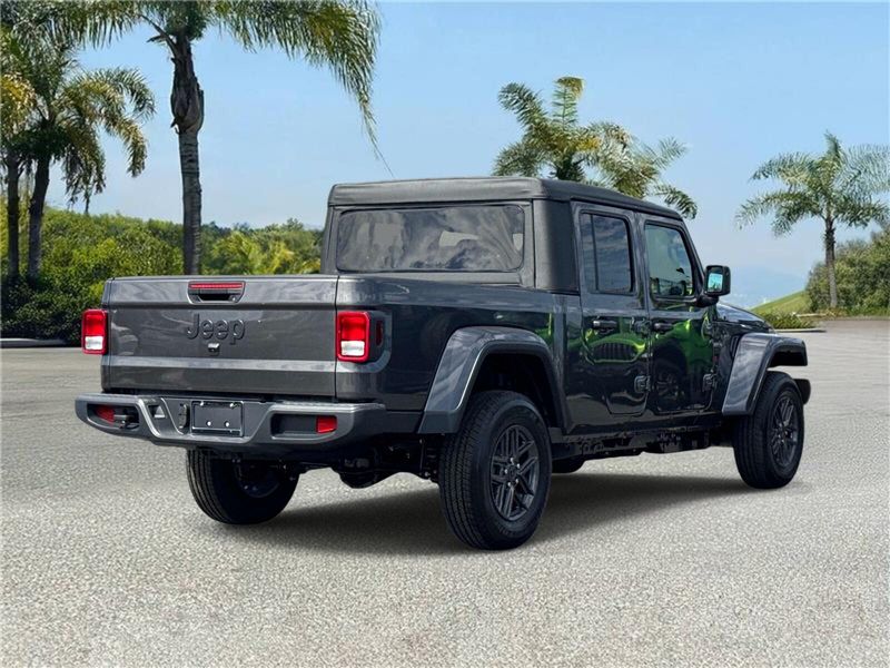 New 2026 Jeep Gladiator Sport S 4x4