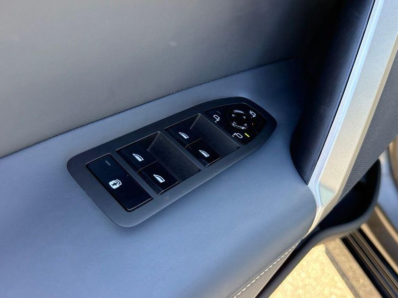 Used 2023 BMW iX M60Image 20