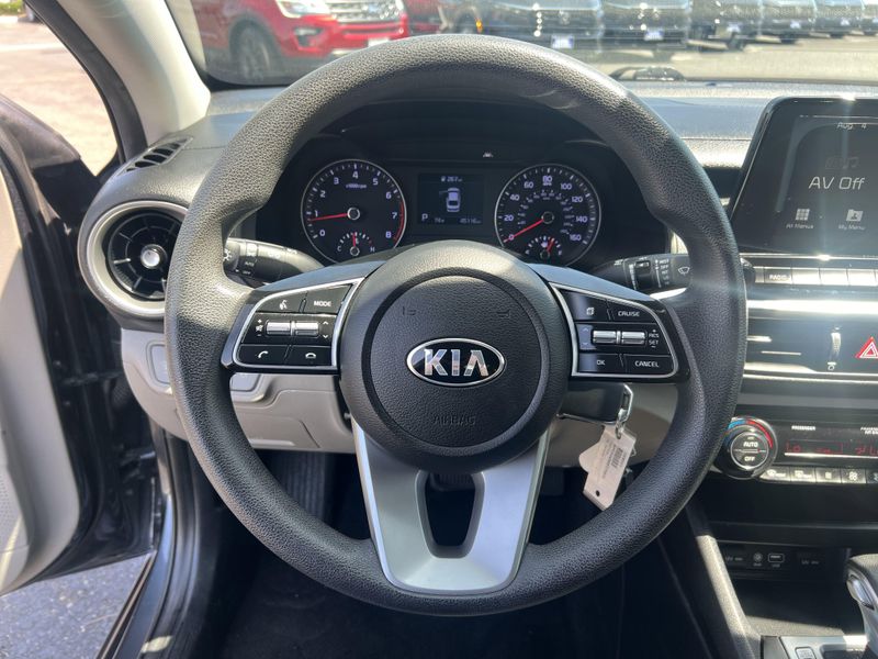 Used 2019 Kia Forte LXSImage 9