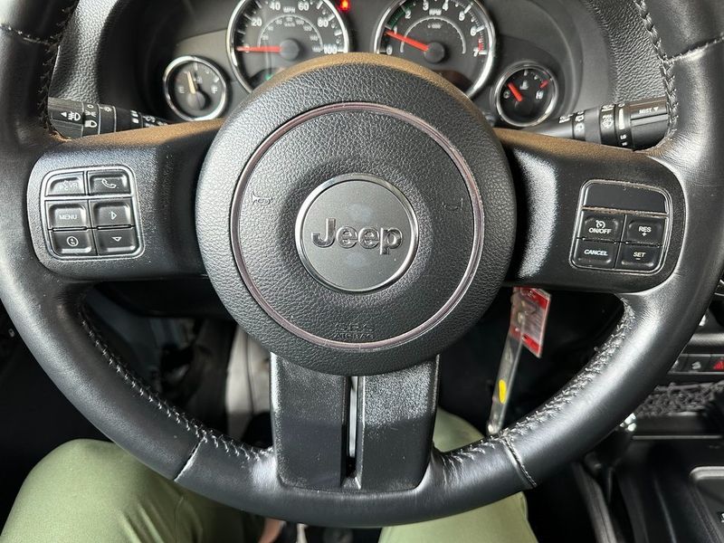 2016 Jeep Wrangler Unlimited SportImage 3