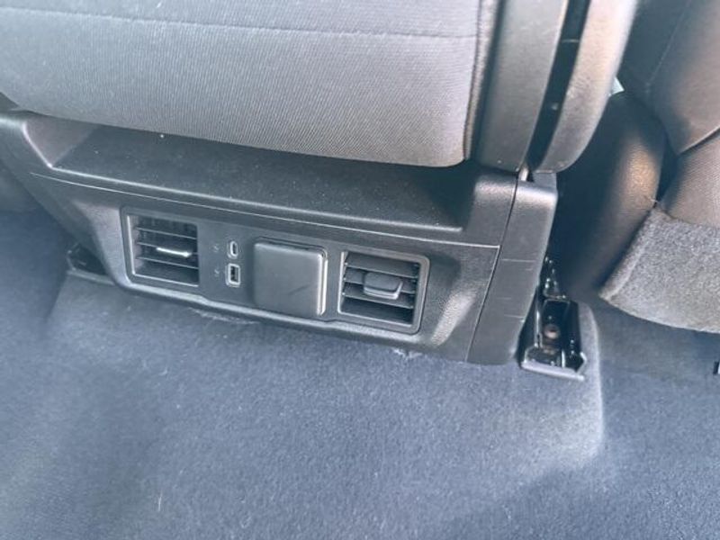 2023 Chevrolet Silverado 1500 LT photo 10