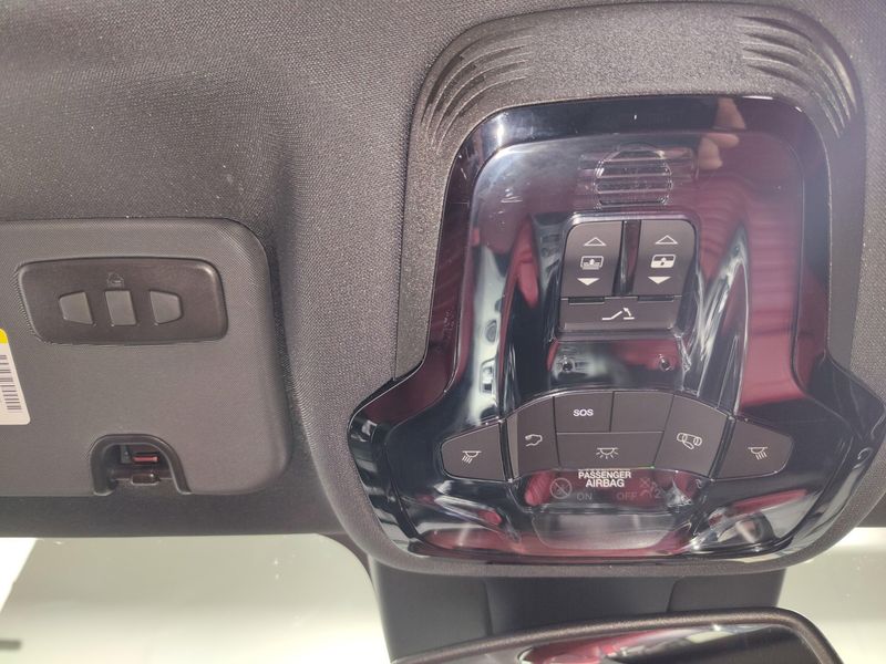 Used 2022 Alfa Romeo Giulia Veloce Premium AWD w/Sunroof/navImage 25