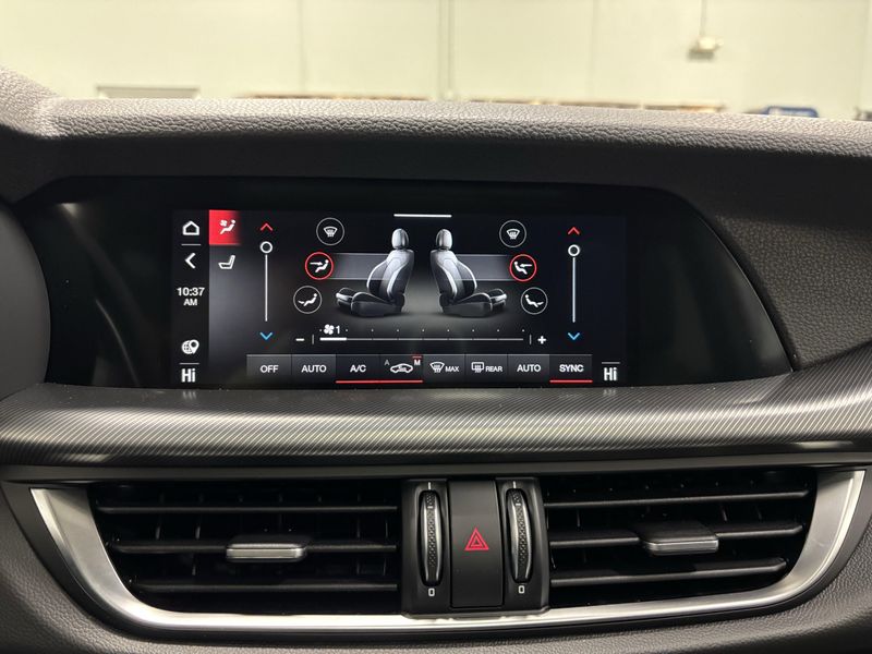 New 2025 Alfa Romeo Stelvio AwdImage 17