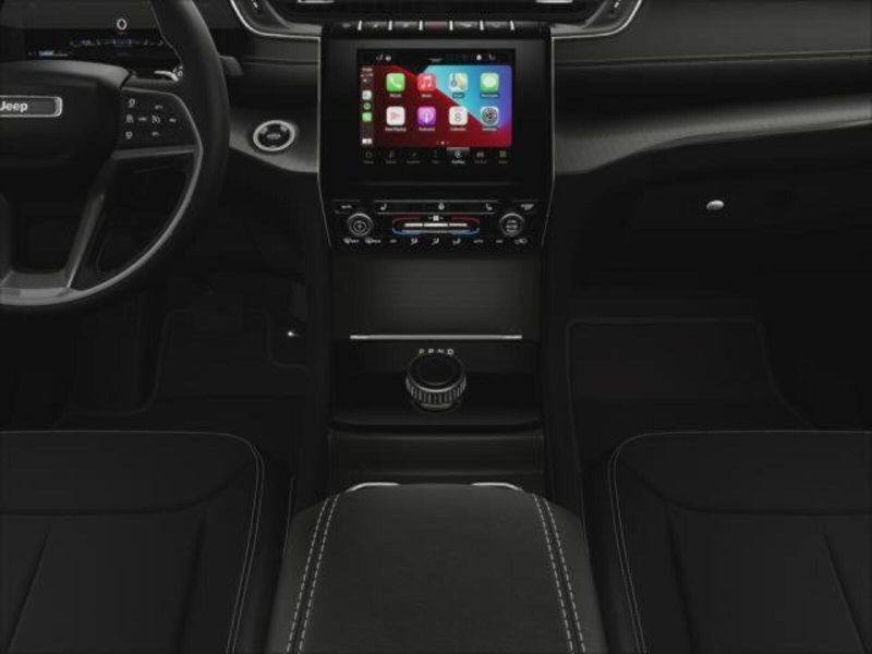 2025 Jeep Grand Cherokee Altitude photo 19