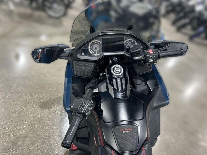 Used 2022 Honda Goldwing Image 16